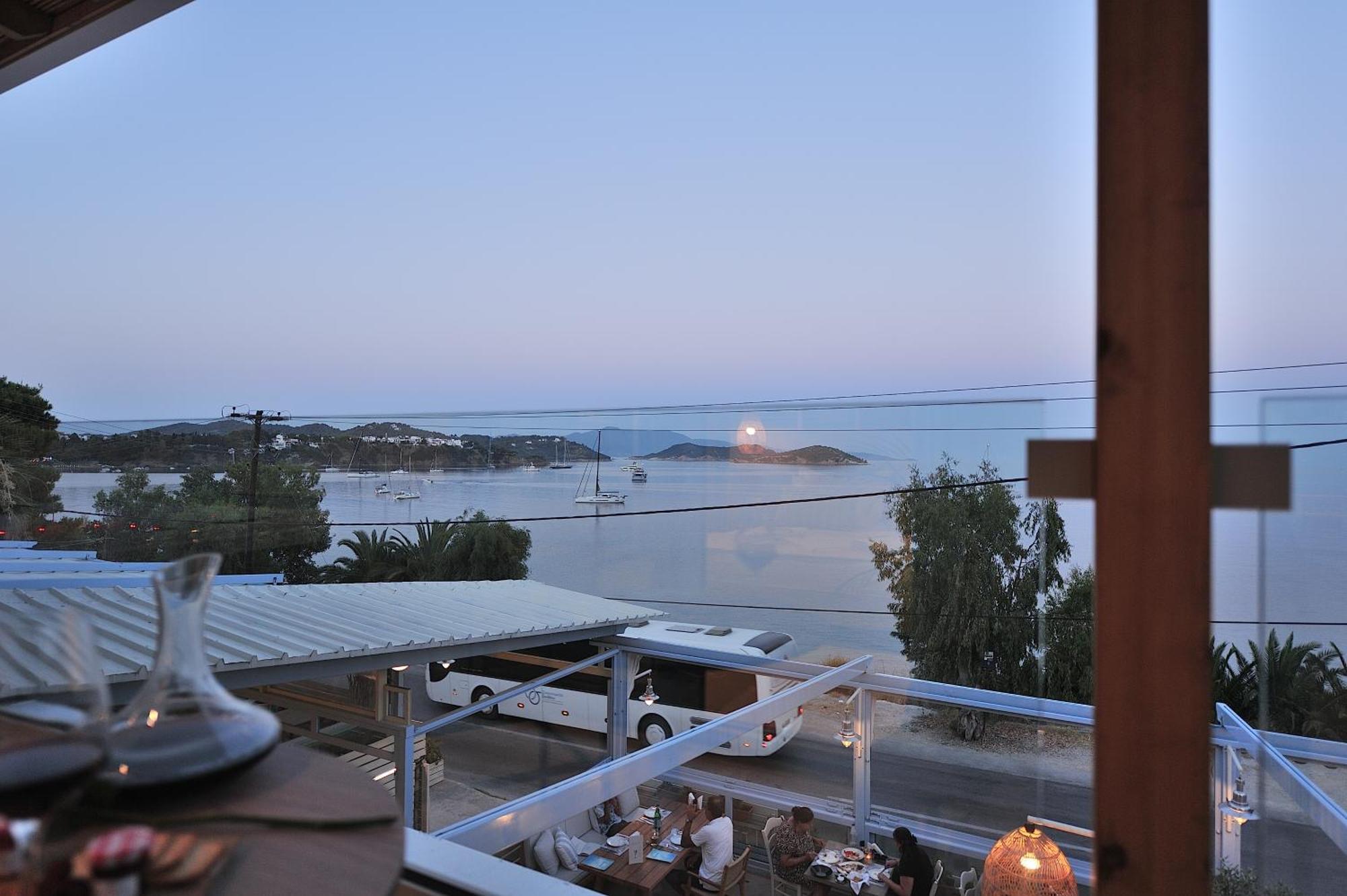 Salty Wave Suites Σκιάθος Πόλη Εξωτερικό φωτογραφία